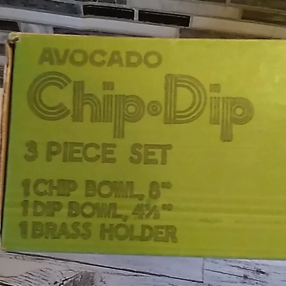 Vintage 1974 Anchor Hocking ⚓ avocado chip dip set